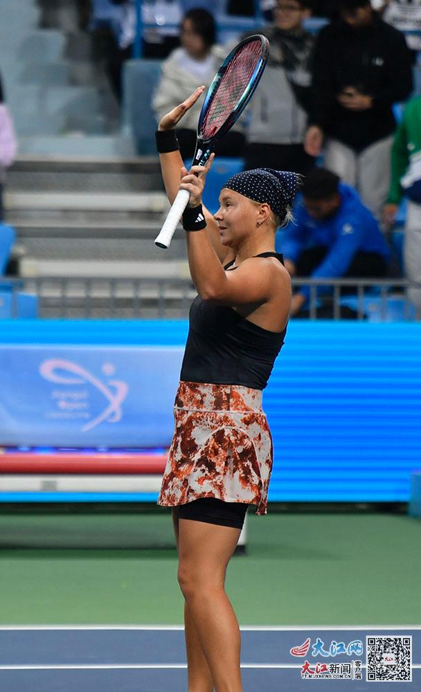 尔夫选手在 尔夫选手在