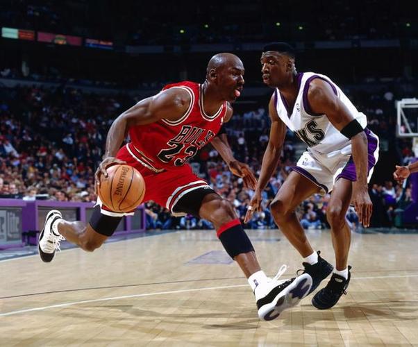 不止比分 不止比分